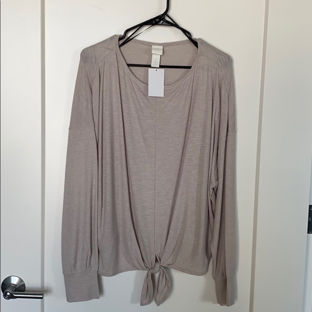 H&M top. NWT.